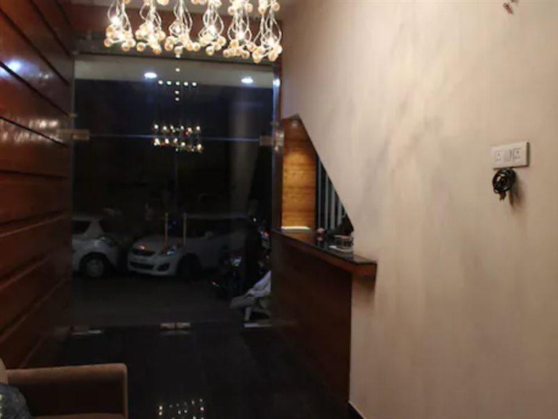 The Premier Hotel Кота Экстерьер фото